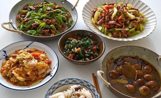 父母|父母带孩子,在夏季要做到“不吃4物,多做2事”,避免脾胃虚弱