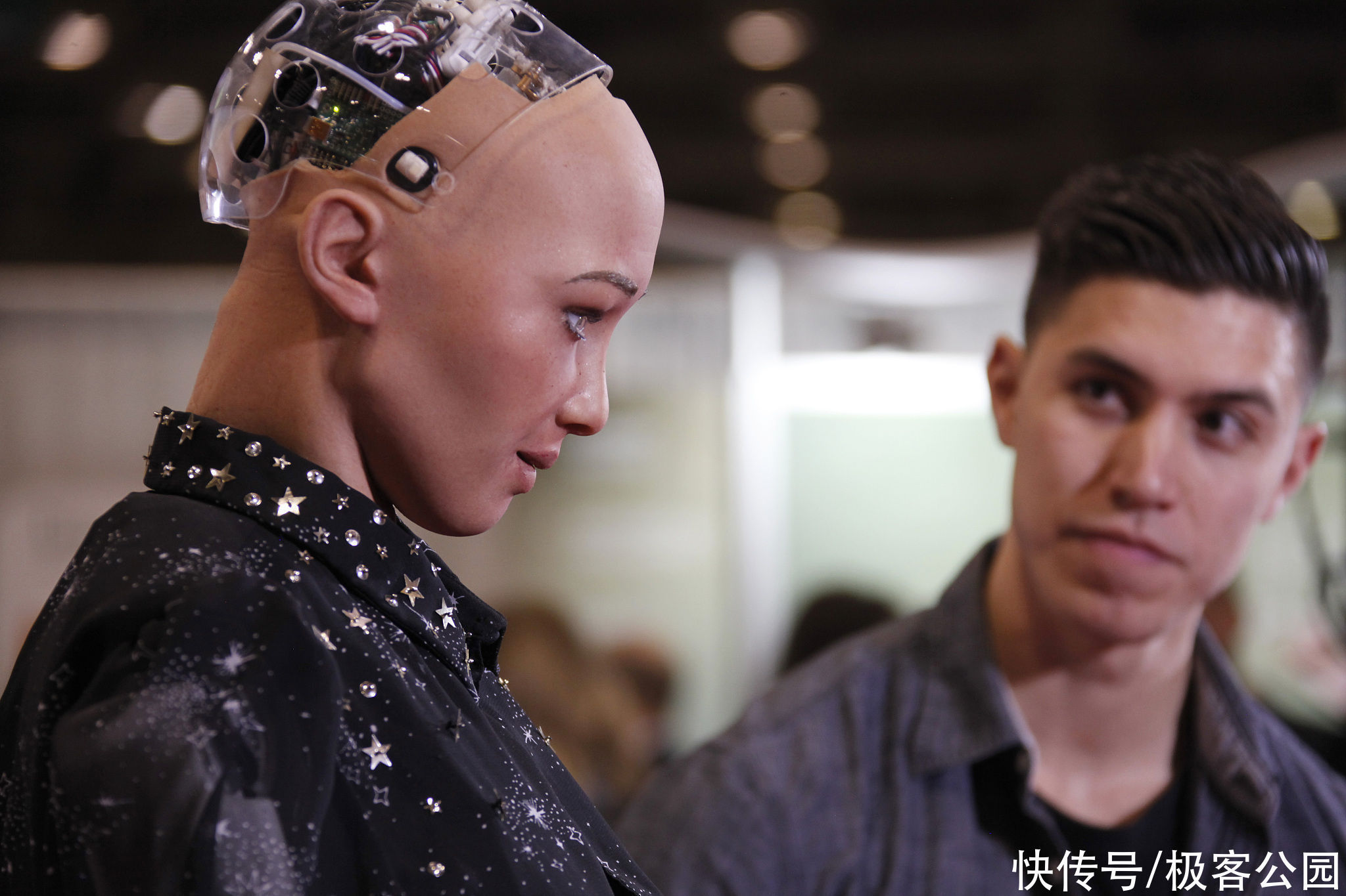 机器人|100 年前科幻小说里的概念,创造了今天千亿美元的市场