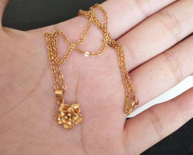 黄金首饰 买“金项链”时,专挑“3种”,金店老板一看碰见真内行了