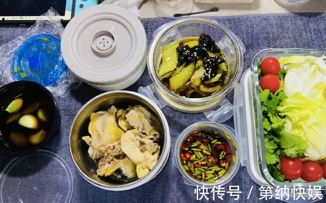 关晓彤的女神身材,原来是吃出来的,她的减脂餐长这样