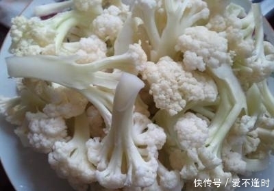 绝配|菜花和此物是绝配,每天一盘,血脂血压降了,滋阴润燥,少生病