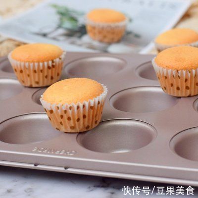 我奶奶教我的原味纸杯小蛋糕的技巧，一定要加它才好吃