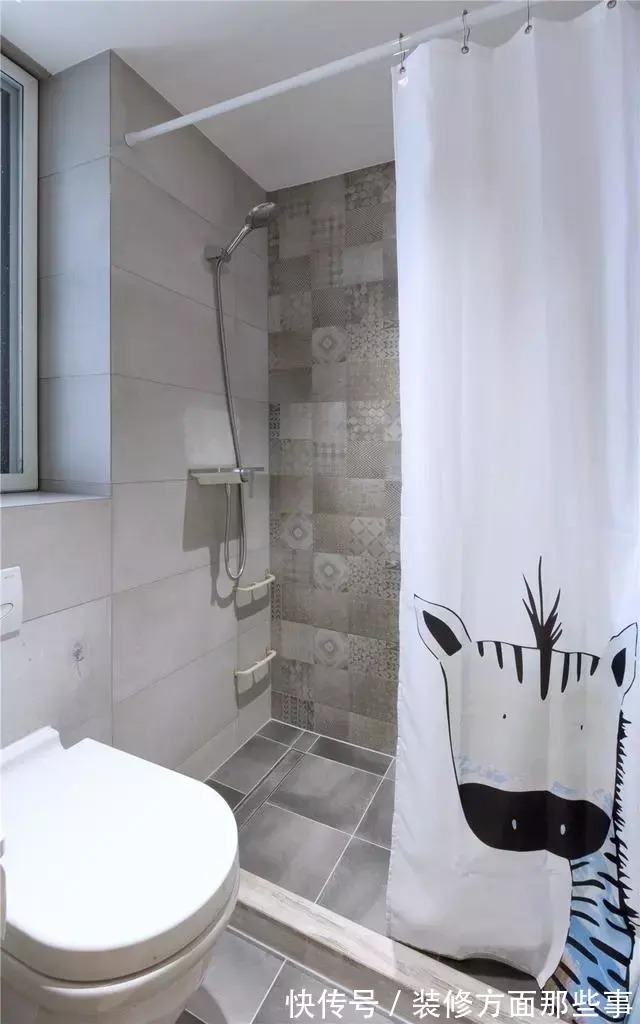 装修|42㎡的小户型,卫生间装修简洁、耐看的装修真不错!