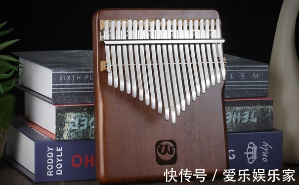 k17|水晶拇指琴和木制拇指琴哪个更好?哪些入门拇指琴适合新手?