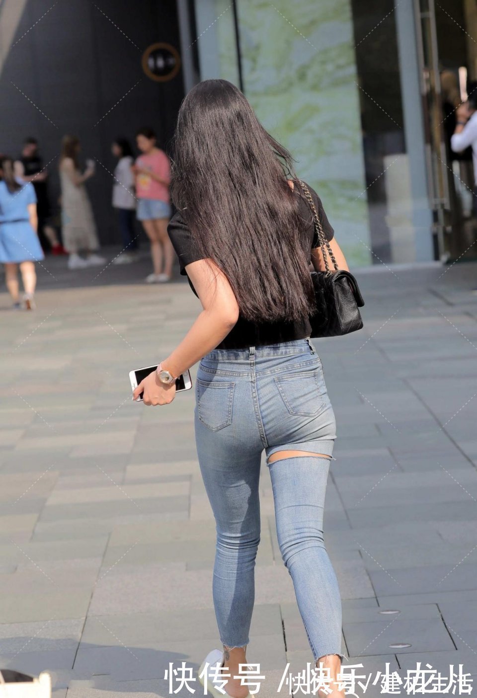 高跟鞋 它是如此美丽，高贵的气质，让我想保护她，一起吃个饭吧