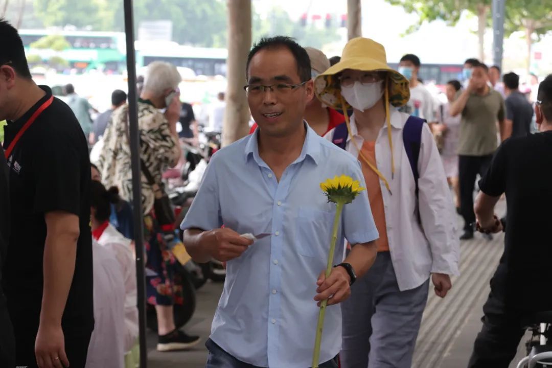 少年|百万河南考生奔赴考场！少年加油！一举夺魁！