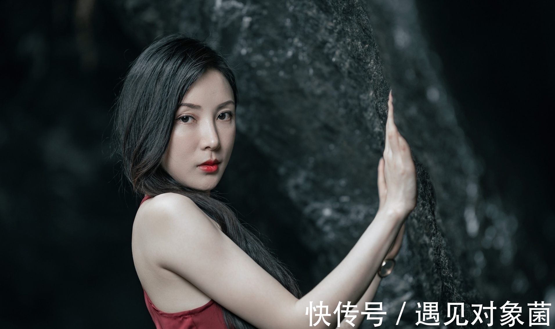 感怀·七言格律|感怀·七言格律(八首):乡愁又起深秋夜,挑尽寒灯久未眠