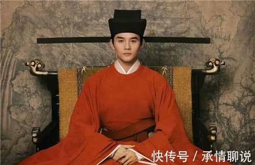 清官|历史上包拯真的是清官吗？考古队长进入后，看到盗墓贼写的8个字