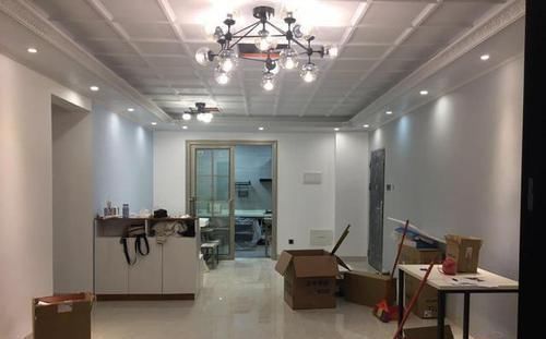 客厅|老公非要全屋集成吊顶，被人嘲笑成卫生间，完工后发现漂亮极了