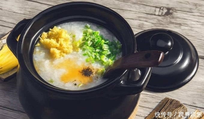 早餐“不得触碰”4种食物，鸡蛋也在其中，图四多吃会损伤胃粘膜