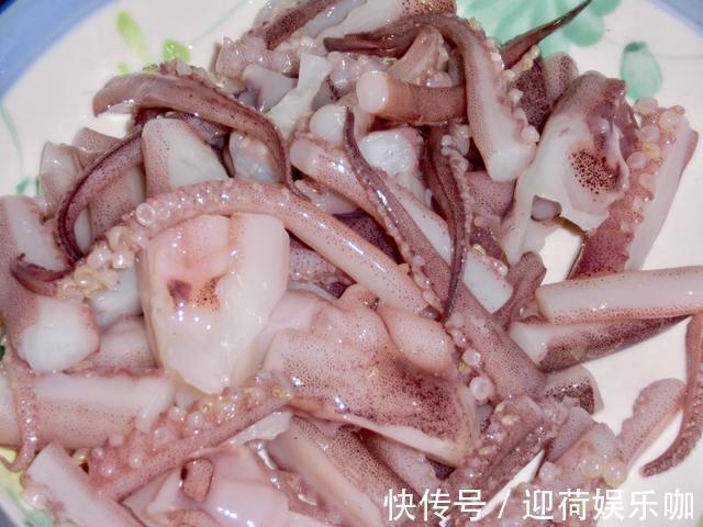 味道棒|教你营养好吃的鱿鱼盖浇饭，一口下去幸福感满满，孩子们特喜欢吃
