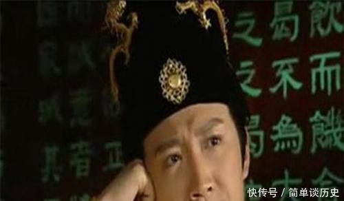 驾崩|皇帝驾崩,一帮太监密谋让那个傻子继位,结果傻子成为千古一帝!