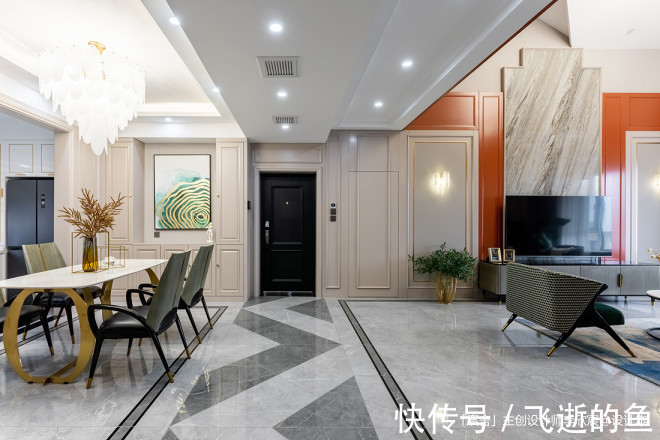 背景墙|125平米顶楼带阁楼，爆改成楼王