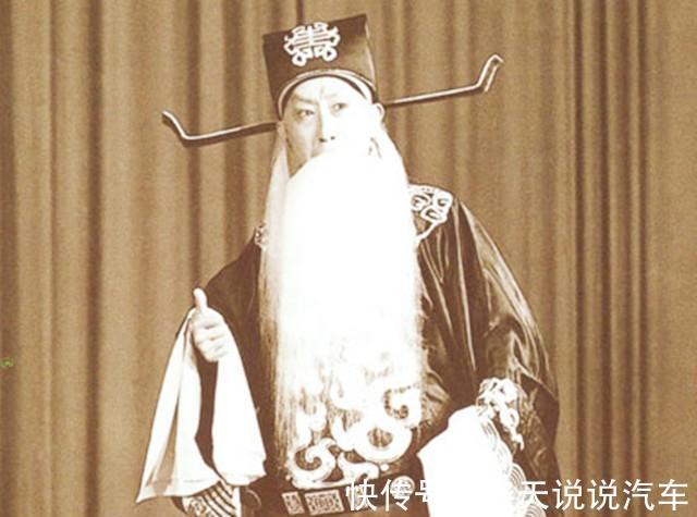 师父@张学津后事:全体徒弟跪拜高喊:“师父,我们都是您的儿子”