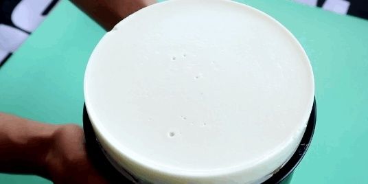 白糖|不用烤箱、不用奶油，教你做入口即化的慕斯蛋糕，一看就会超简单
