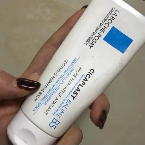 盘点公认好用的5款“控油祛痘”护肤品，让肌肤清爽不泛油光