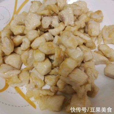 宫爆鸡丁|宫爆鸡丁简单版这样做,隔壁小孩都馋哭了