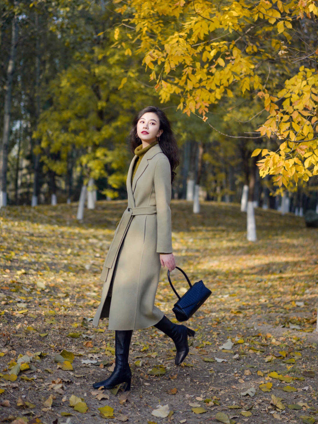 双腿|长筒靴不好驾驭?可以参考潮人的穿搭示范,优雅显腿长