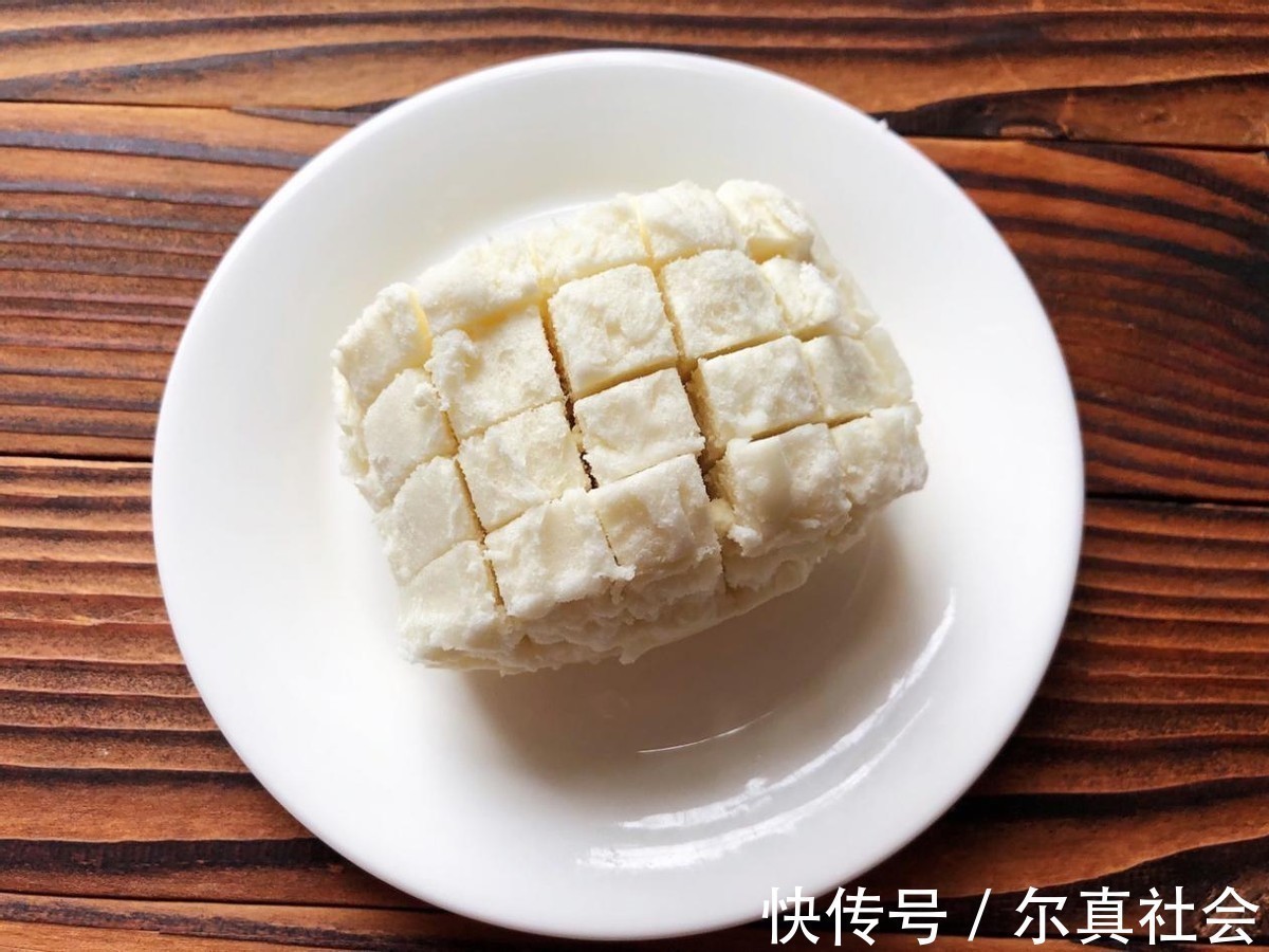 吃剩下的馒头别扔,不加一滴油做成香甜的烤馒头,全家都爱吃