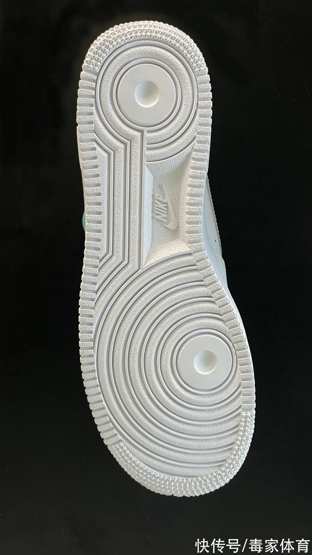 nike BAPESTA“抄袭”AF1？解剖级对比，什么水平？