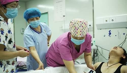 无痛分娩为什么在国外流行，中国的孕妈们却很担心？医生告诉你