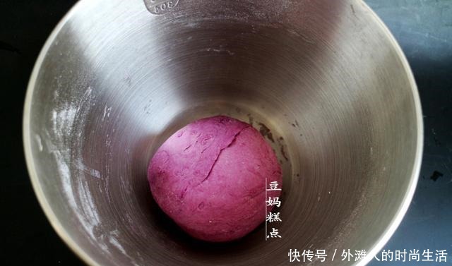 3岁孩子都爱吃的小面点,10分钟搞定,口感不比面包差