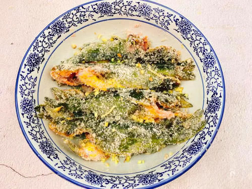 这鱼22元一斤,再贵也别省,多给孩子吃,个子长得快,头脑更聪明