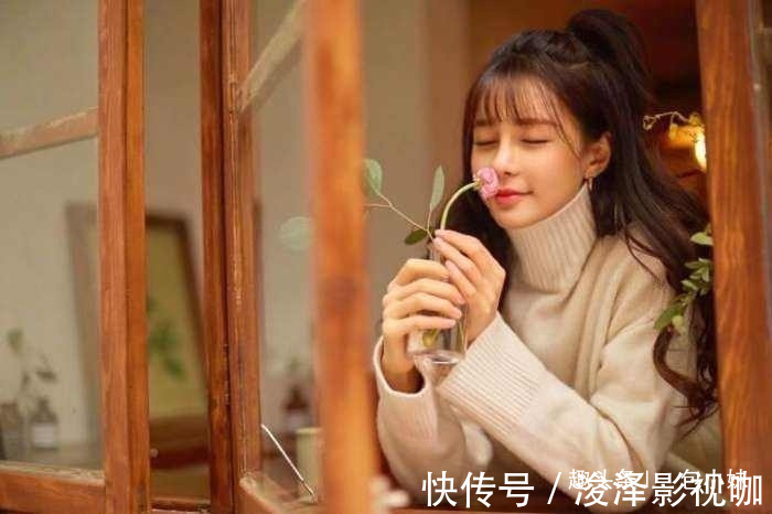 对联|日本人出上联“本日飞机飞日本”,我国网友对的下联大快人心