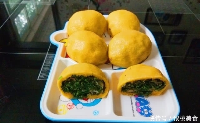 早餐就爱吃菜团子,不用发面,冬天蒸一锅吃的特过瘾,比馒头还香