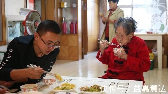 好轉|脾虛的“根源”被揭曉，4個行為趁早改之，脾胃也許慢慢好轉