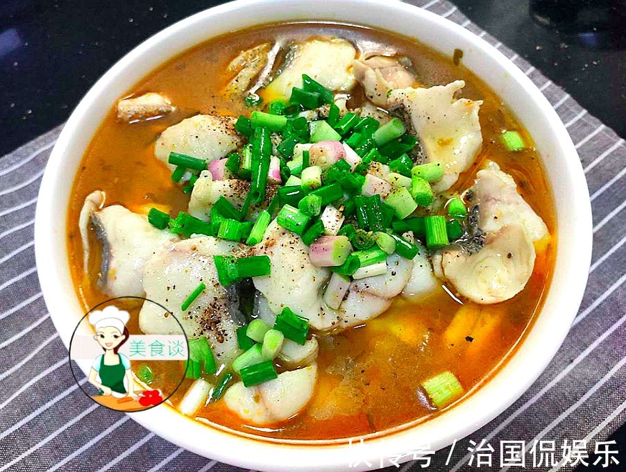 煮鱼片时,第一步先下锅就错了,厨师长教您一招,鱼嫩滑不腥不散