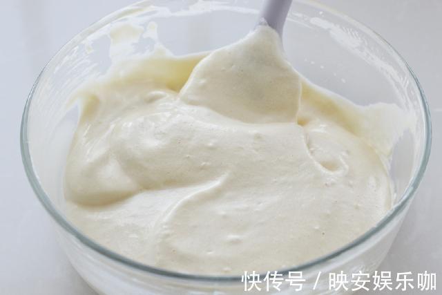 蛋黄|用平底锅就能做舒芙蕾松饼,口感松软香甜,孩子天天吃也不嫌腻!