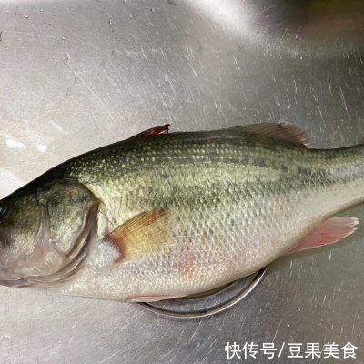 暖冬这道红烧鲈鱼，暖胃暖身又暖心