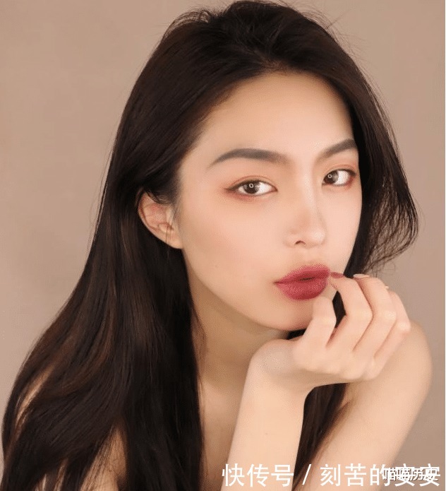 欧美妆才是真的“邪术”吧化妆前后对比,大妈变迪士尼公主!