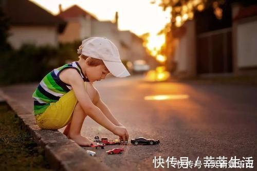 孩子|孩子若是有这几种“节俭”举动,未来容易没出息,家长别再偷着乐