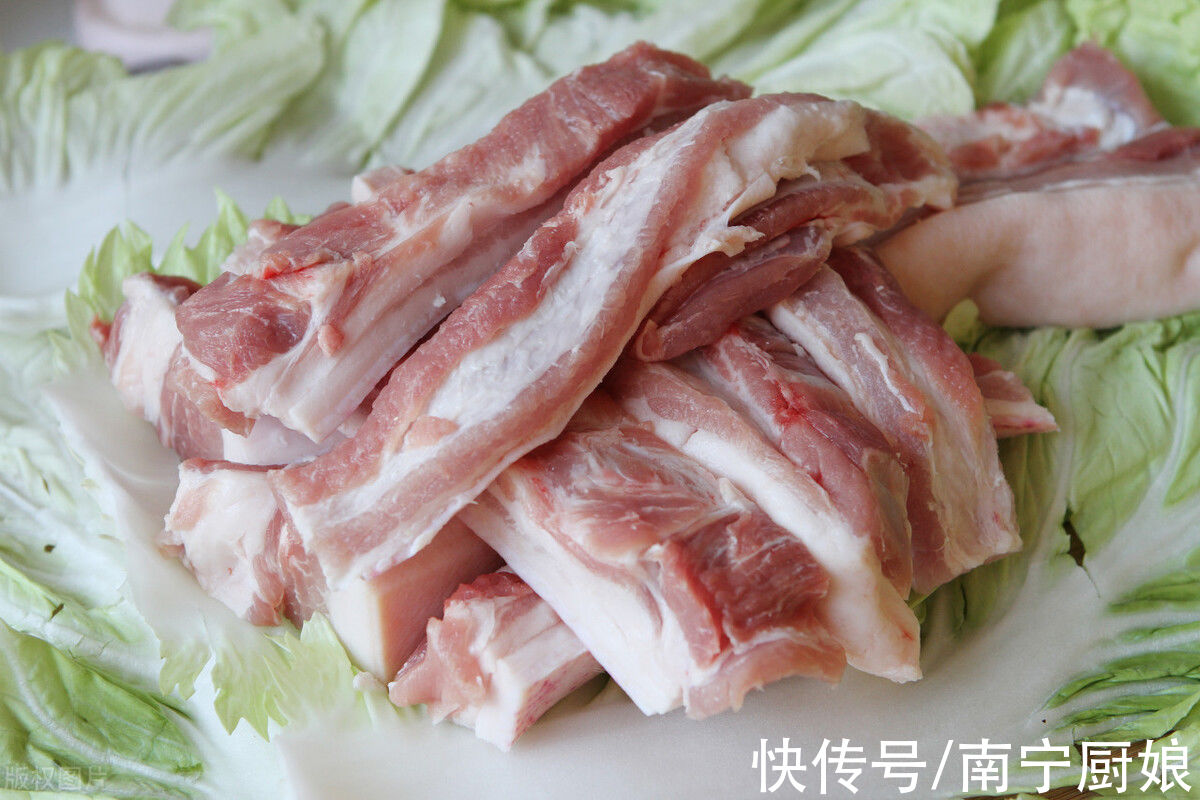 肉质|买猪肉时，选颜色深的还是颜色浅的？肉贩子爆料行业内幕，长见识