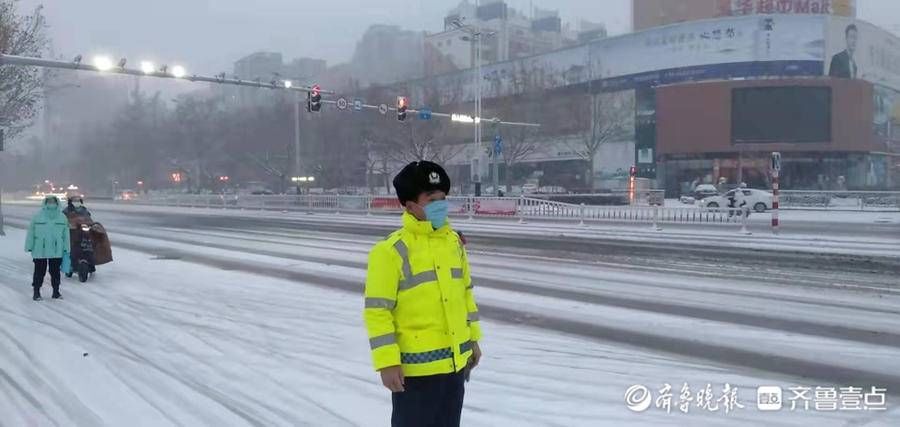 李怀磊|直击！聊城街头雪中，他们全出动了……