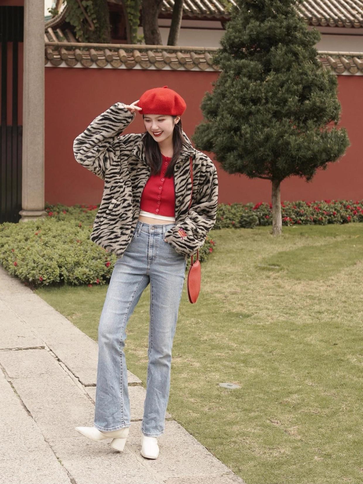 穿搭|想要穿出独特个性?试试豹纹外套吧!扑面而来的野性美