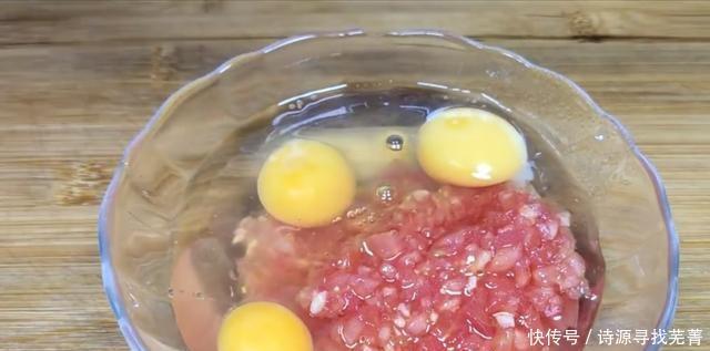 美味|2西红柿和几片豆皮,教你慵懒的早餐练习,简单开胃,营养美味