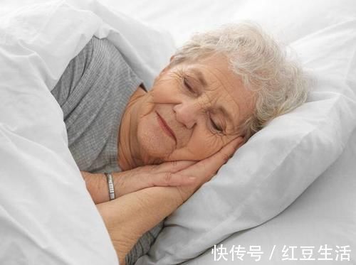 检查|身体出现5个异常,当心甘油三酯“爆表”,尽快检查,及时降血脂