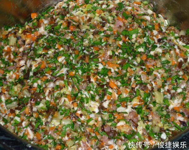 馅料|饺子馆老板不小心说漏嘴饺子馅加勺它,汤汁很浓郁,味道好千倍