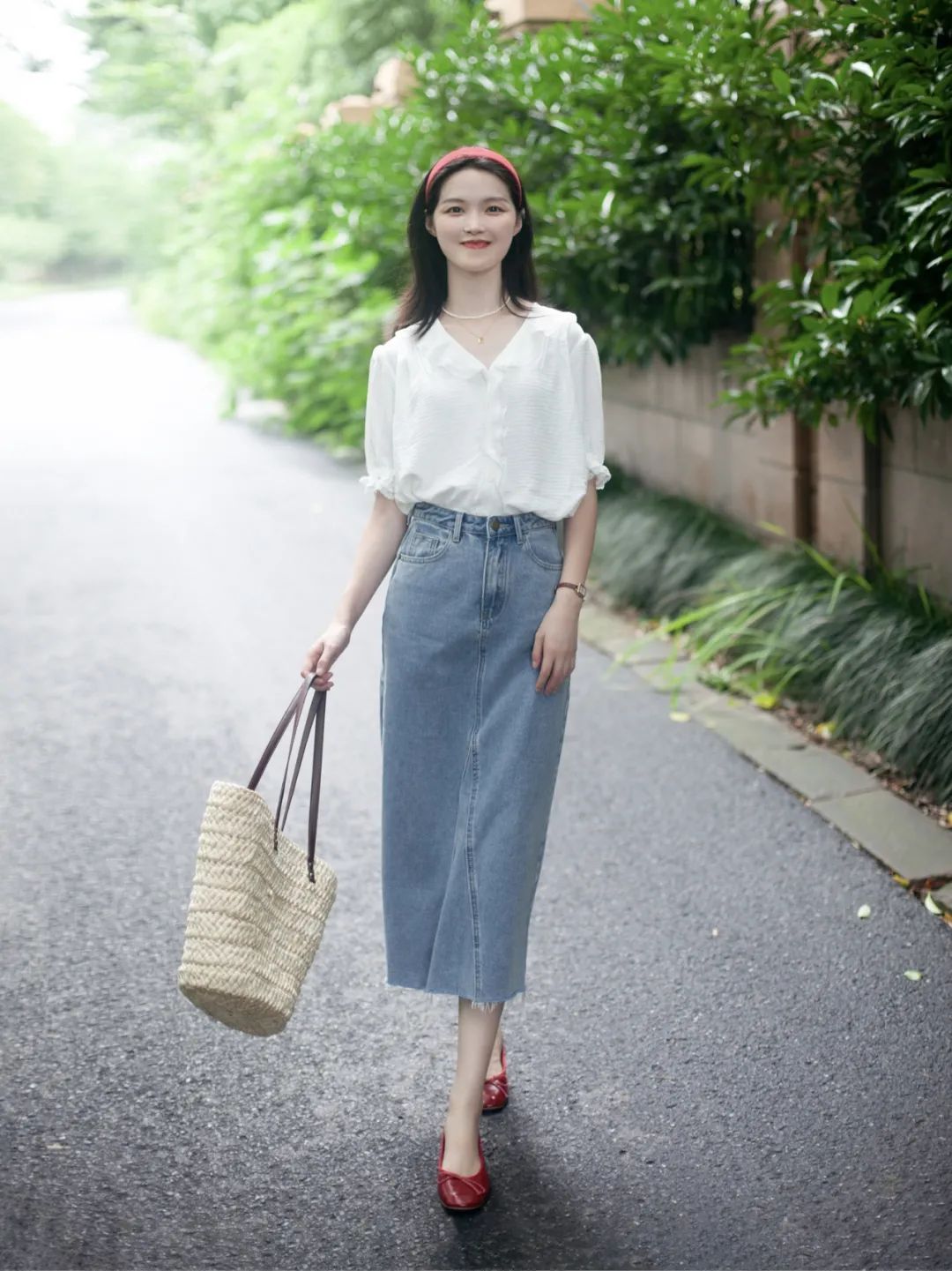 cp|衬衫+裙子、T恤+半裙=小个子夏秋王炸CP，巨洋气