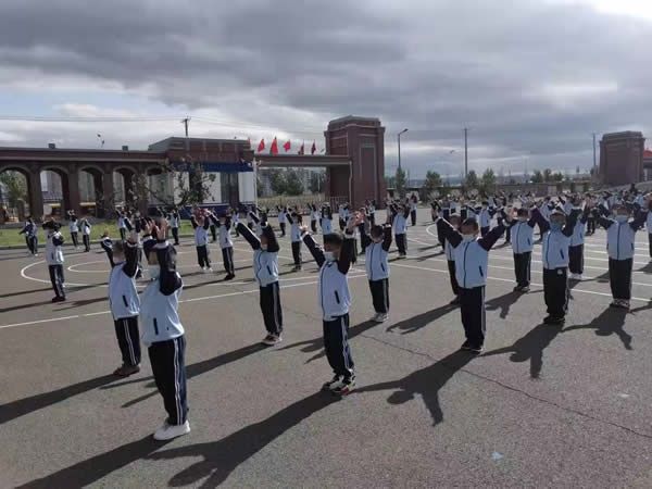 体育活动|立新实验小学：【立新?双减】体质管理篇——增强体育锻炼，与健康同行（三）（图）