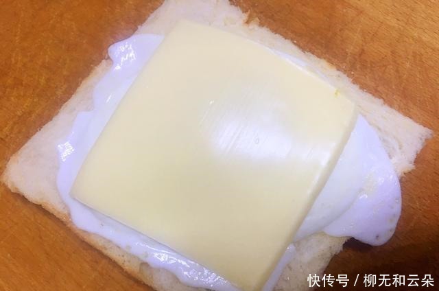 火腿|吐司新吃法,加入火腿和鸡蛋,轻松搞定营养早餐