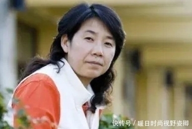 她是国乒最强女教练,年岁过百才头婚,眼里