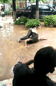 |【搞笑段子】摩托归我了,其它你随意。