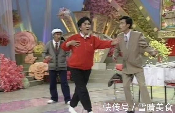 費(fèi)翔的歌、趙本山的小品，回頭看春晚這幾個(gè)絕佳節(jié)目，哪個(gè)你最?lèi)?ài)