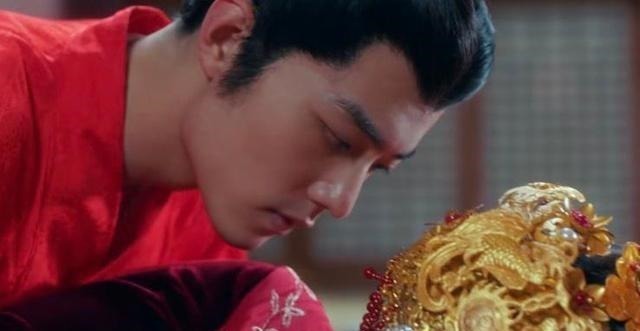 疾冲|狼殿下疾冲摘星大婚肖战耳朵通红,网友留言冲哥你怎么可以这样