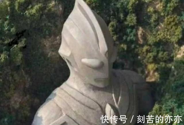 艾斯|当奥特曼变成出土文物,王牌艾斯放下屠刀,泽塔坐不住了!