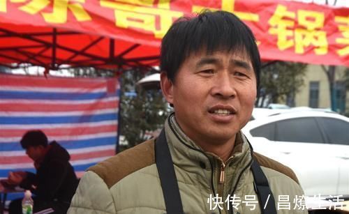 集市|农村人邻省偷学大锅菜,真材实料香喷喷,10元一碗管吃饱